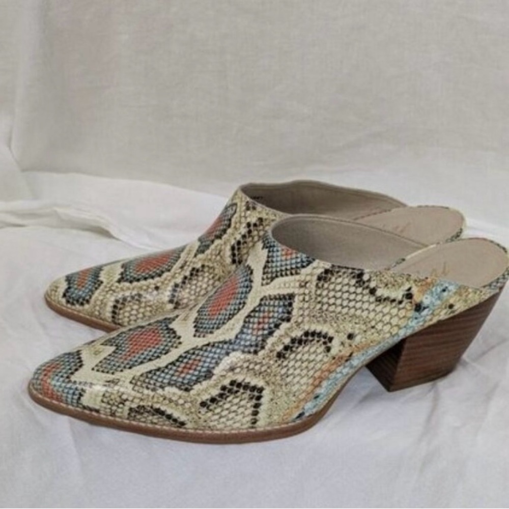 Matisse Cammy Snakeskin Mules